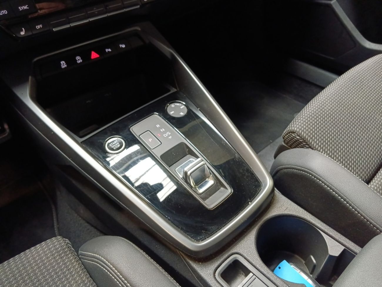 Mandataire AUDI A3 Sportback 35 TFSI 150CH MILD HYBRID S LINE S TRONIC 7
