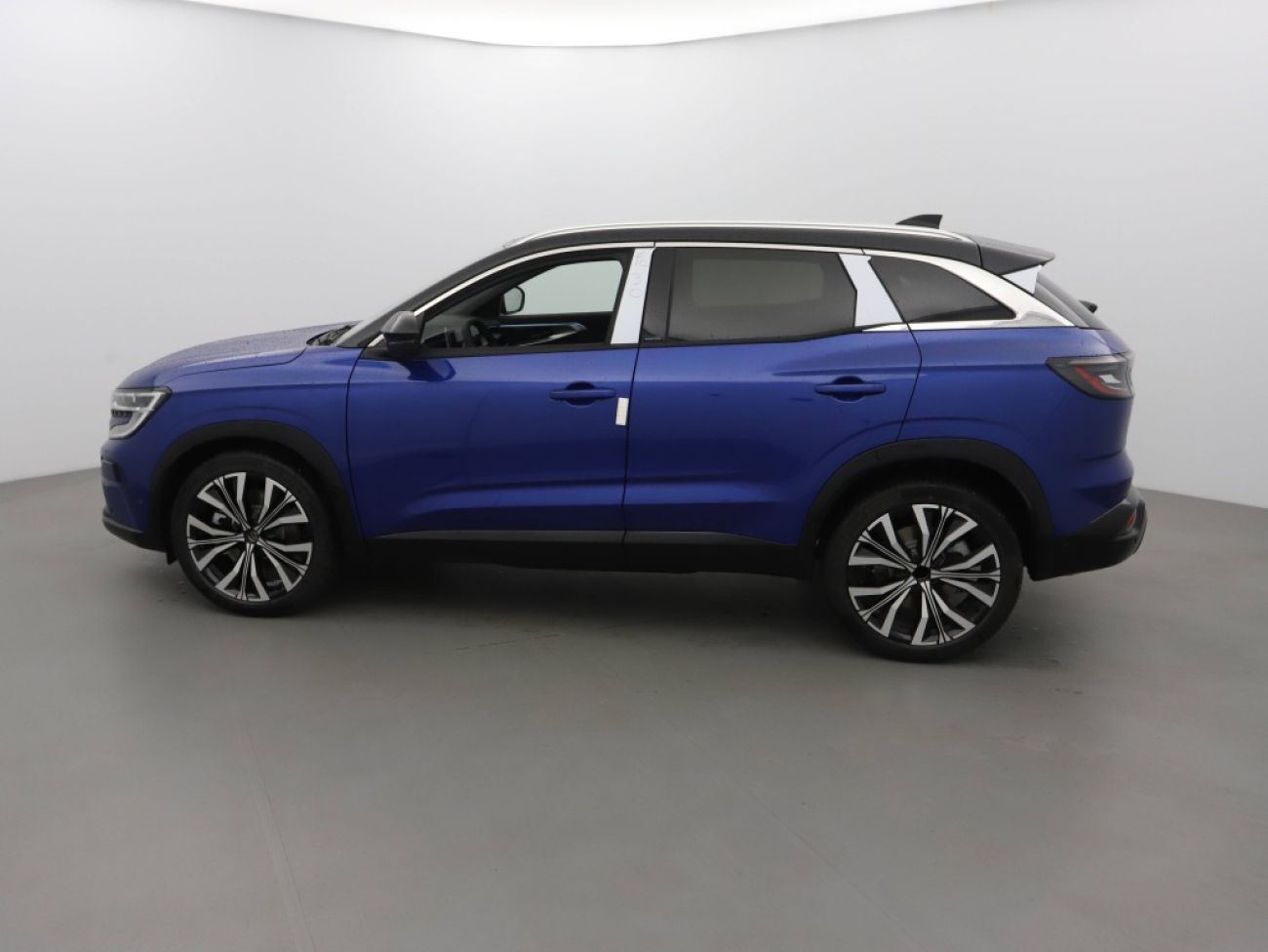 Mandataire RENAULT AUSTRAL 1.2 E-TECH FULL HYBRID 200CH ICONIC- 24