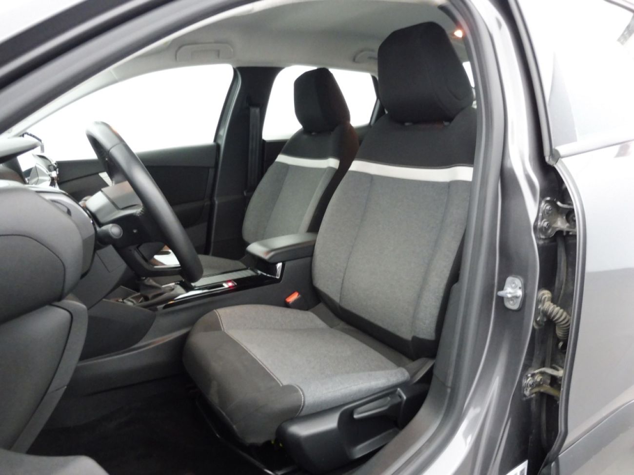 Mandataire Citroën C4 X 1.2 PURETECH 100 FEEL