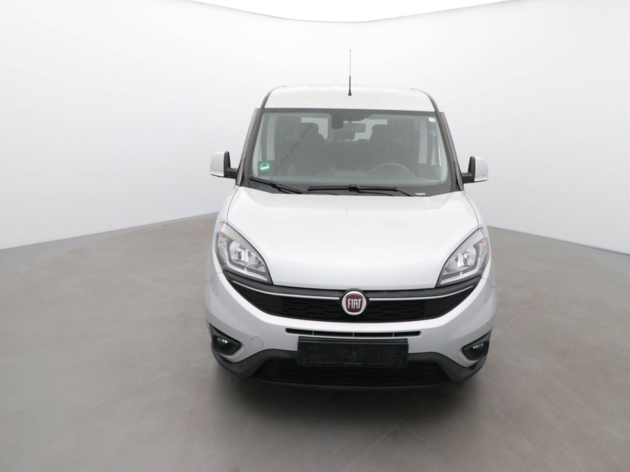 Mandataire FIAT Doblo Combi 1.6 MULTIJET 120sx n1 l1h1