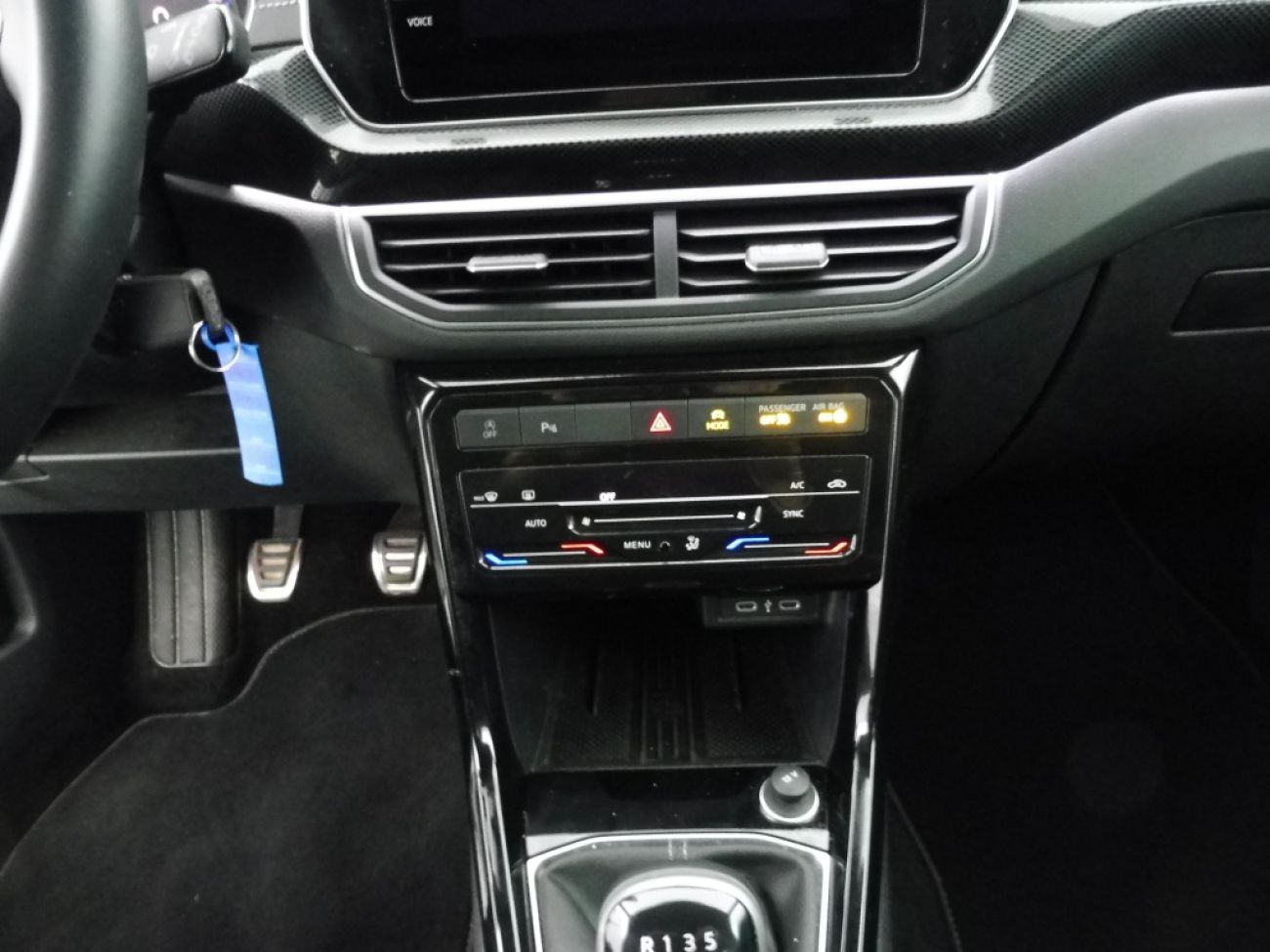 Mandataire VOLKSWAGEN T-Cross 1.0 TSI 115CH R-LINE