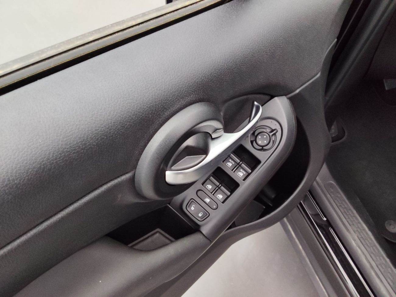 Mandataire FIAT 500X 1.5 FIREFLY TURBO 130CH S/S HYBRID PACK CONFORT DCT7