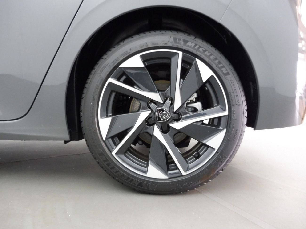 Mandataire PEUGEOT 308 1.5 BLUEHDI 130CH S&S ALLURE EAT8