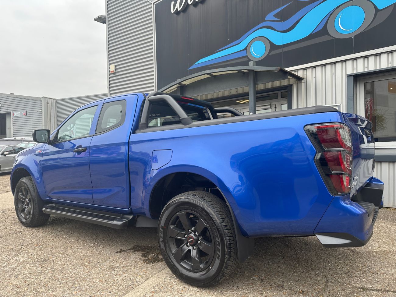 Mandataire ISUZU D-MAX N60 SPACE CAB 1.9 164 CH 4X4 A/T NITRO SPORT