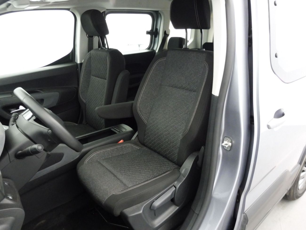 Mandataire PEUGEOT Rifter TAILLE M - 1.5 BLUEHDI 100CH S&S ALLURE 5 PLACES