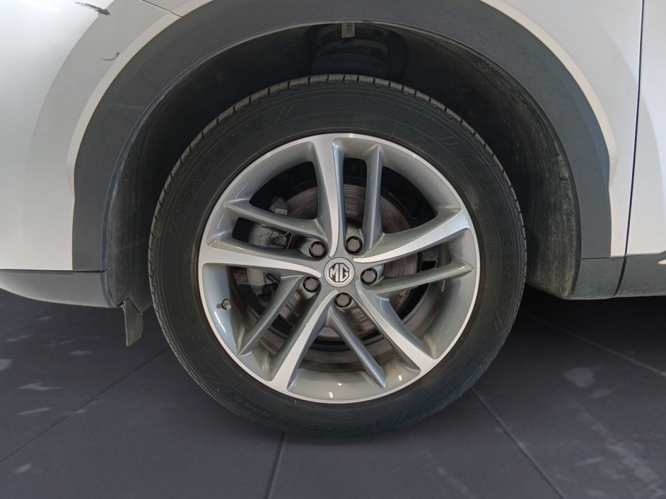 Mandataire MG HS 1.5 T-GDI 162 AT luxury