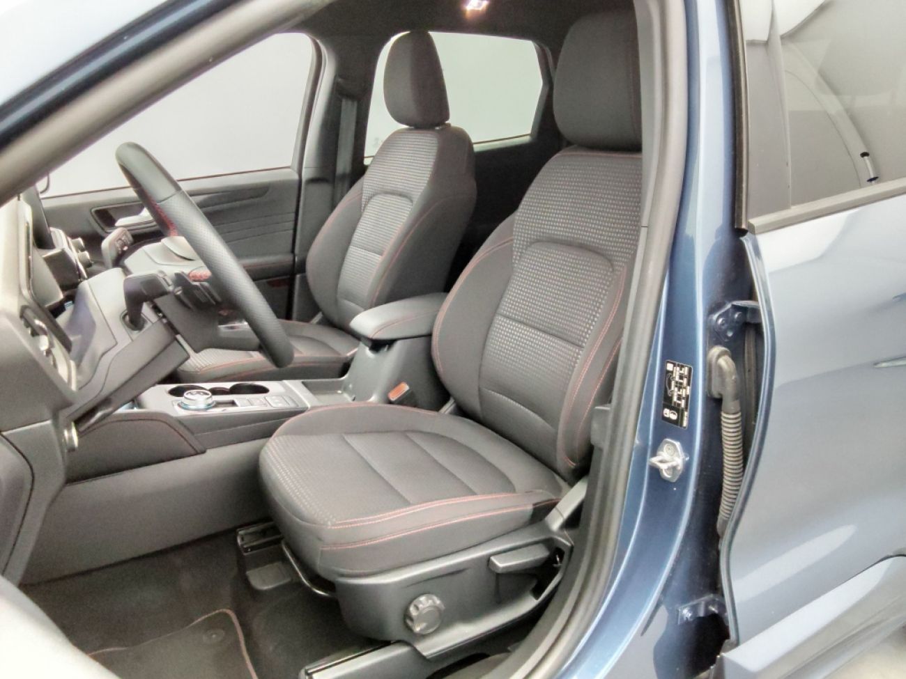 Mandataire Ford Kuga 2.0 TDCI 120CH ST-LINE POWERSHIFT