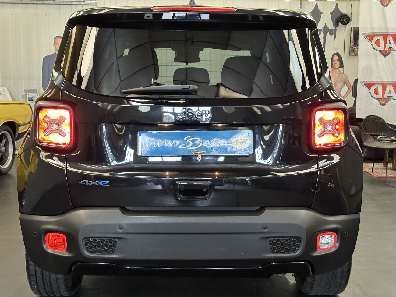 Mandataire Jeep RENEGADE 1.3 Turbo T4 190 ch PHEV AT6 4xe eAWD Brooklyn Edition