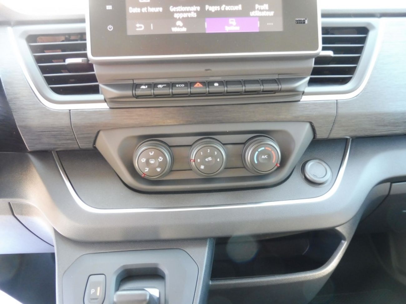 Mandataire RENAULT Trafic L2H1 3T 2.0 BLUE DCI 150CH ADVANCE EDC -24