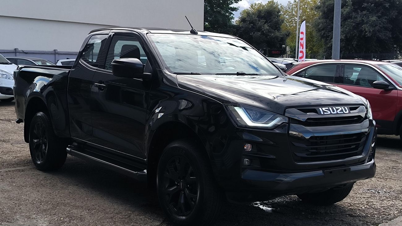 Mandataire ISUZU D-MAX N60 FF SPACE CAB 4X4 AT FF