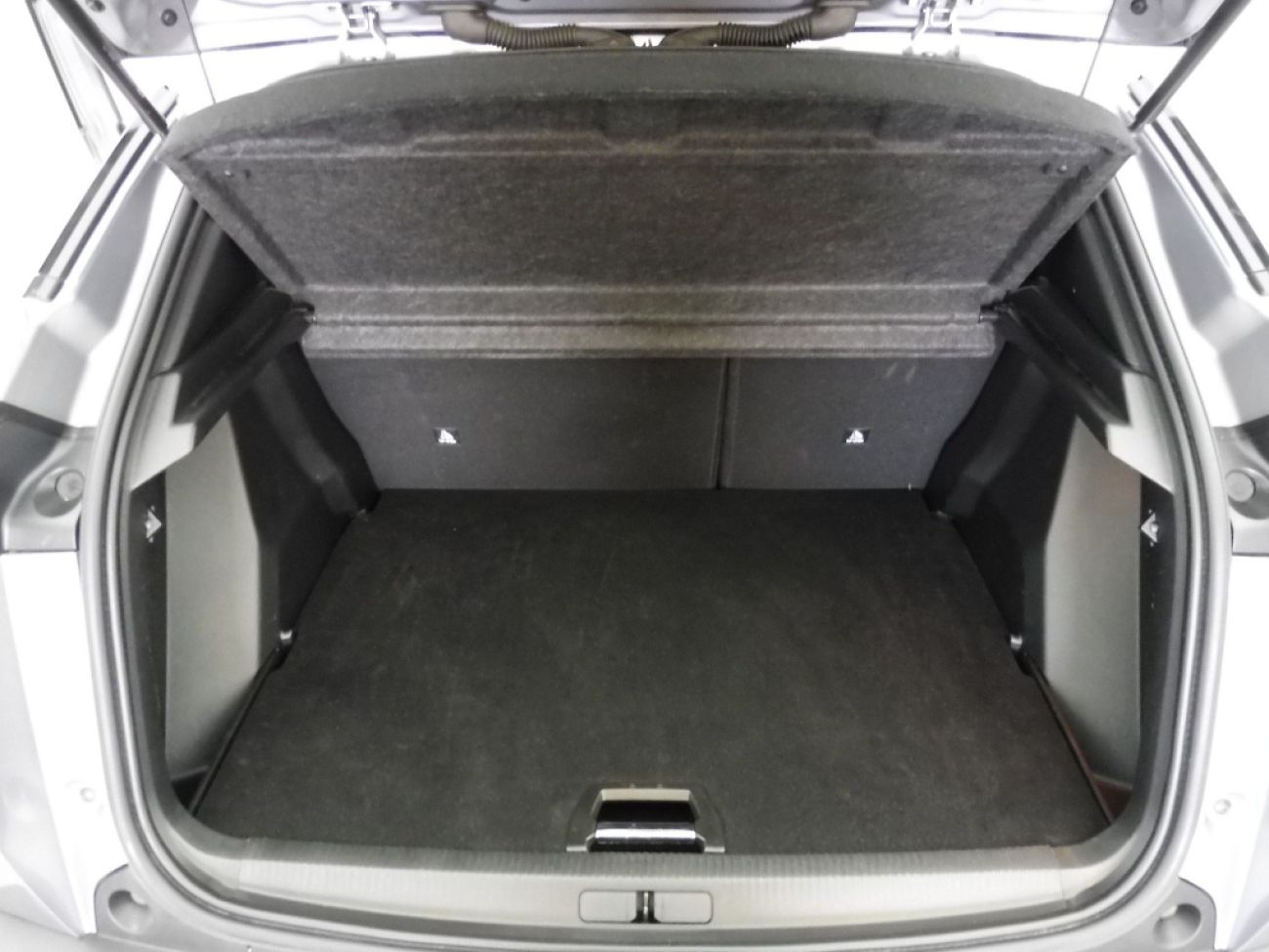 Mandataire PEUGEOT 2008 1.2 PURETECH 130CH S&S ALLURE EAT8