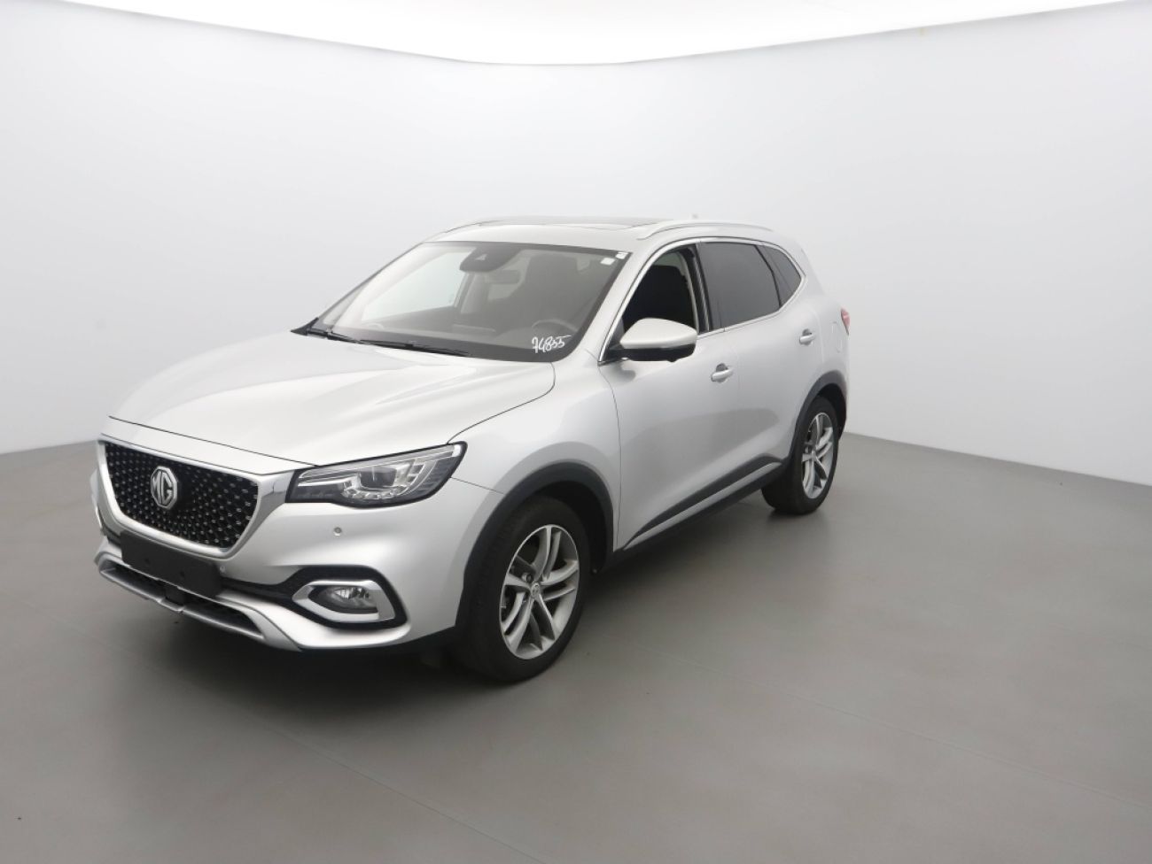 Mandataire MG HS 1.5 T-GDI 162 AT luxury
