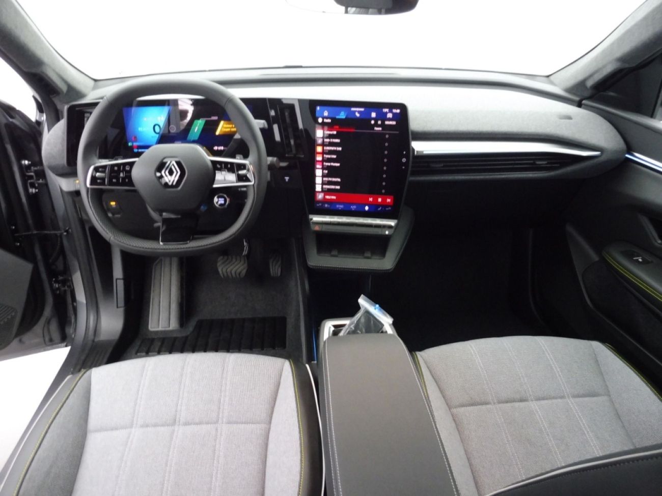 Mandataire RENAULT SCENIC V E-TECH ELECTRIC 220CH TECHNO GRANDE AUTONOMIE -24