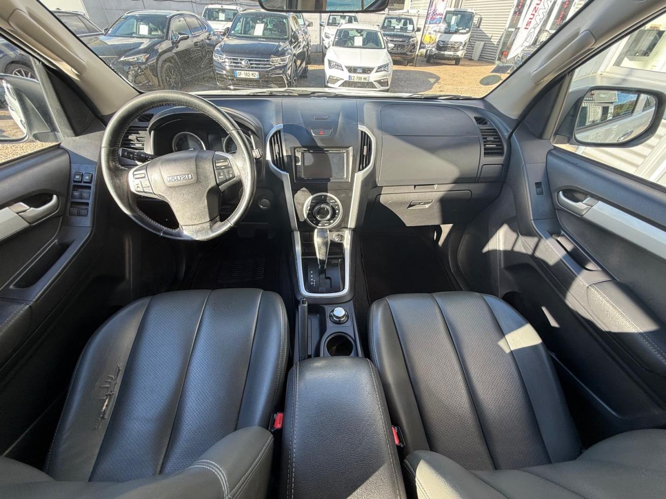 Mandataire ISUZU D-MAX CREW CAB 1.9 4X4 BVA SUPERNOVA