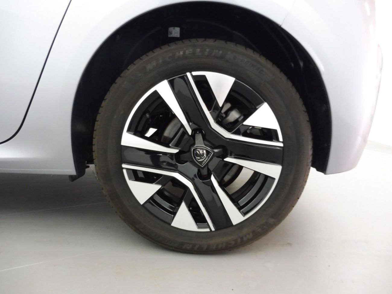 Mandataire PEUGEOT 208 1.2 100CH S&S ALLURE