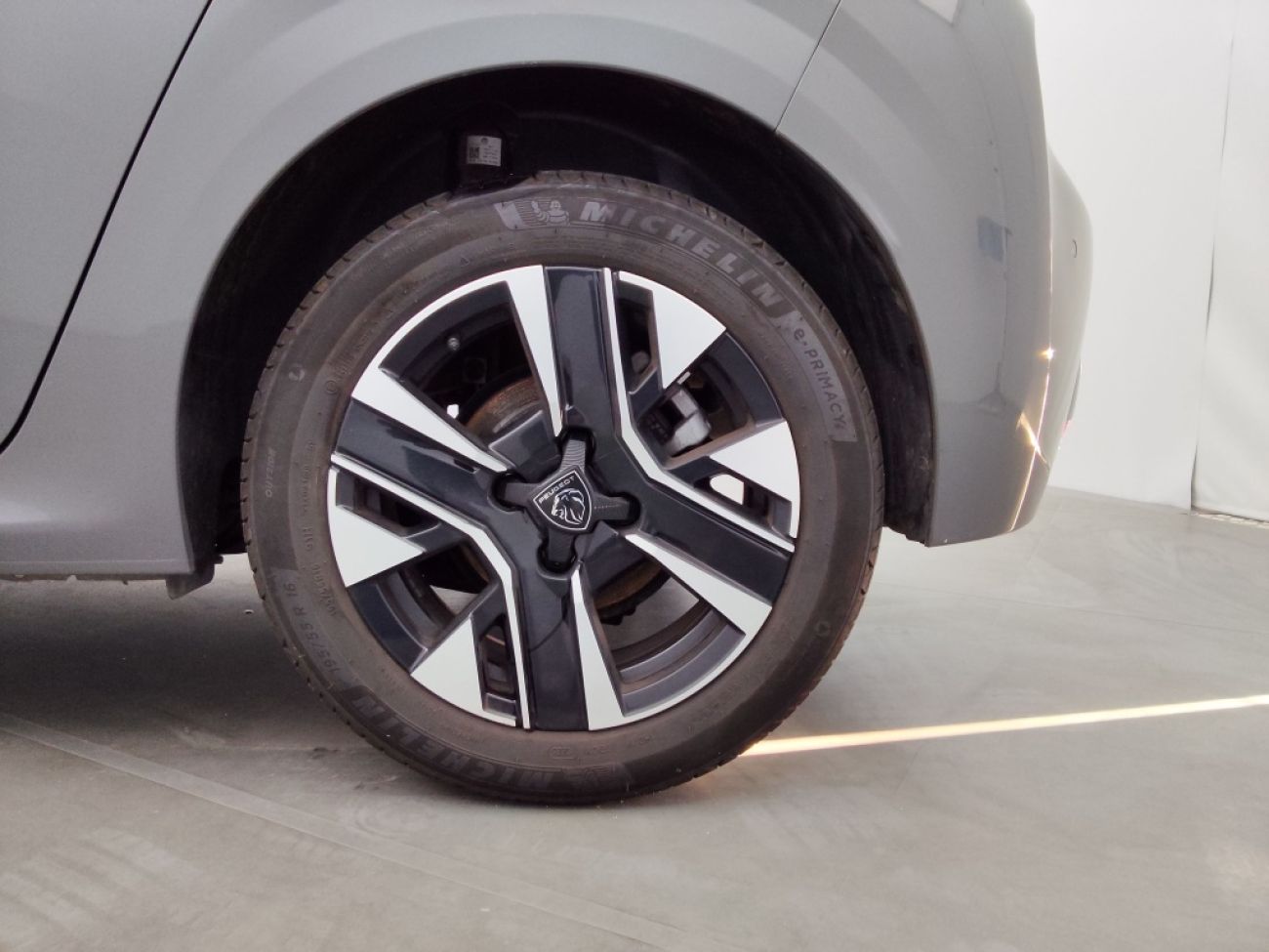 Mandataire PEUGEOT 208 1.2 100CH S&S ALLURE