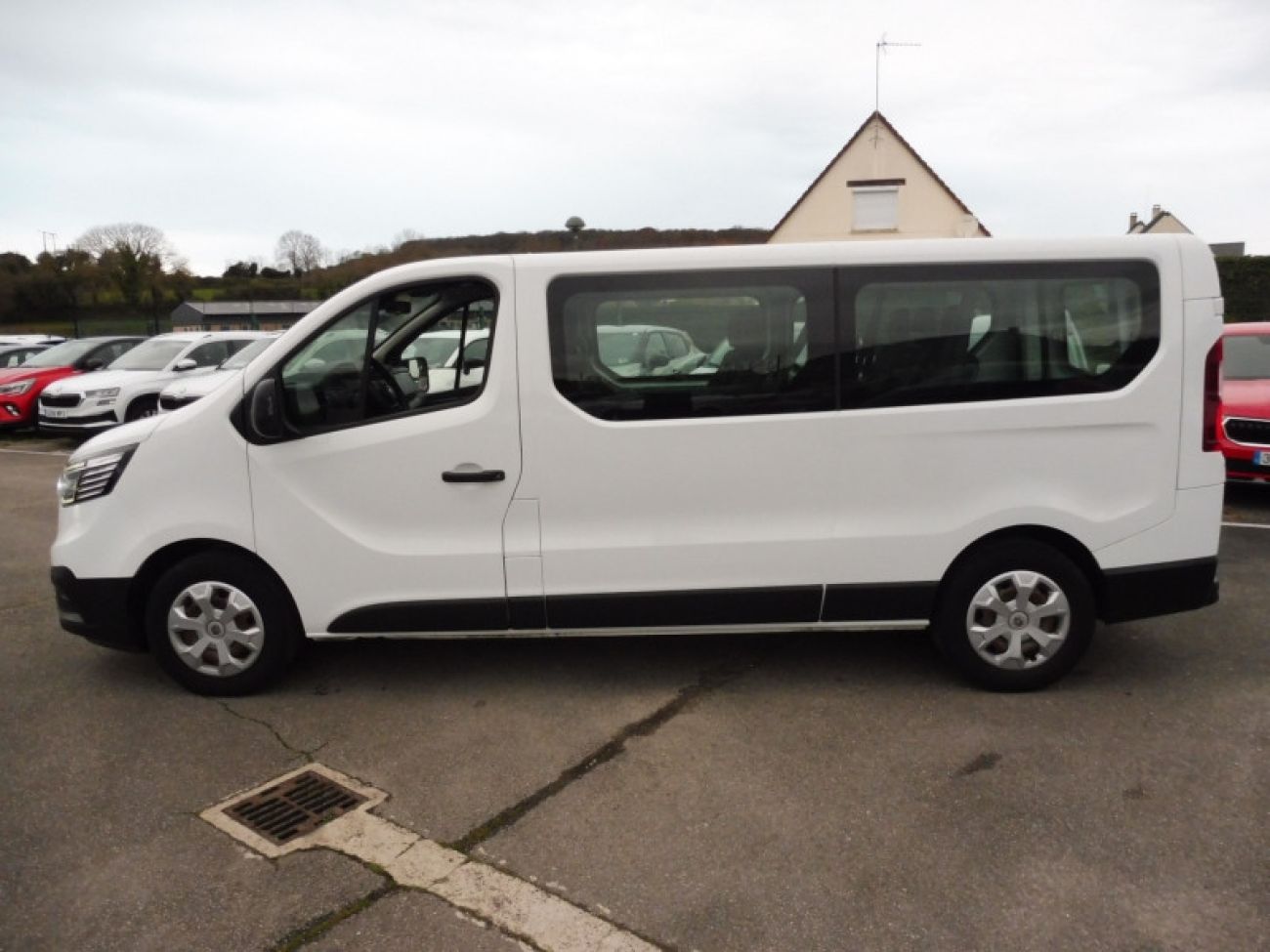 Mandataire RENAULT Trafic Passenger L2 2.0 BLUE DCI 150CH S&S ZEN 9 PLACES