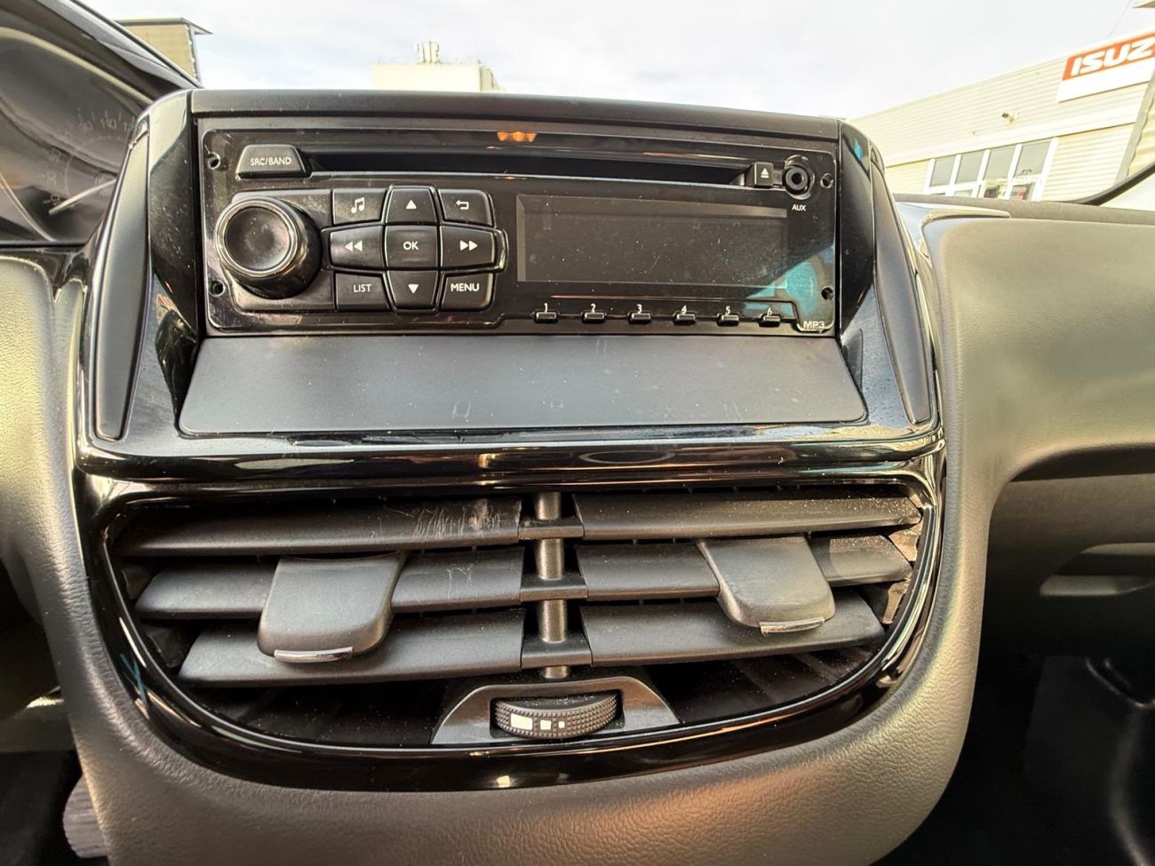Mandataire PEUGEOT 208 1.2 PureTech 68ch BVM5 Like