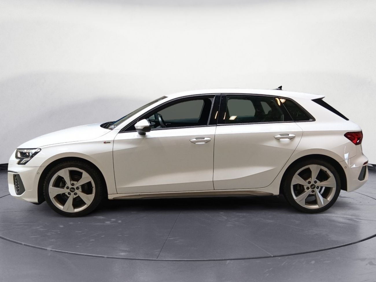 Mandataire AUDI A3 Sportback 35 TFSI 150CH MILD HYBRID S LINE S TRONIC 7