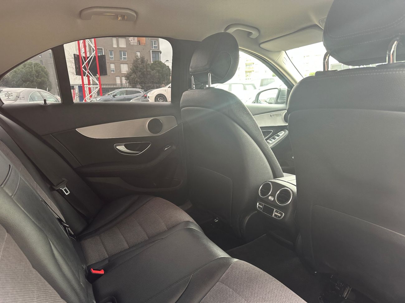 Mandataire MERCEDES CLASSE C 200 9G-Tronic Avantgarde