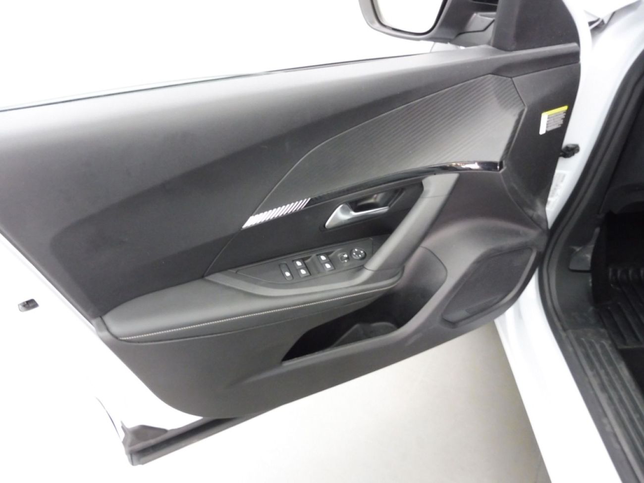 Mandataire PEUGEOT 2008 1.2 PURETECH 130CH S&S ALLURE EAT8