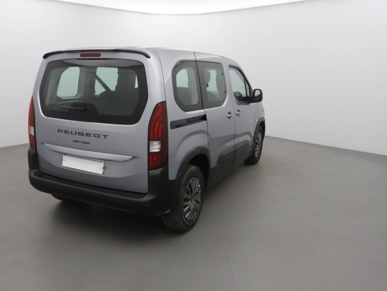 Mandataire PEUGEOT Rifter TAILLE M - 1.5 BLUEHDI 100CH S&S ALLURE 5 PLACES