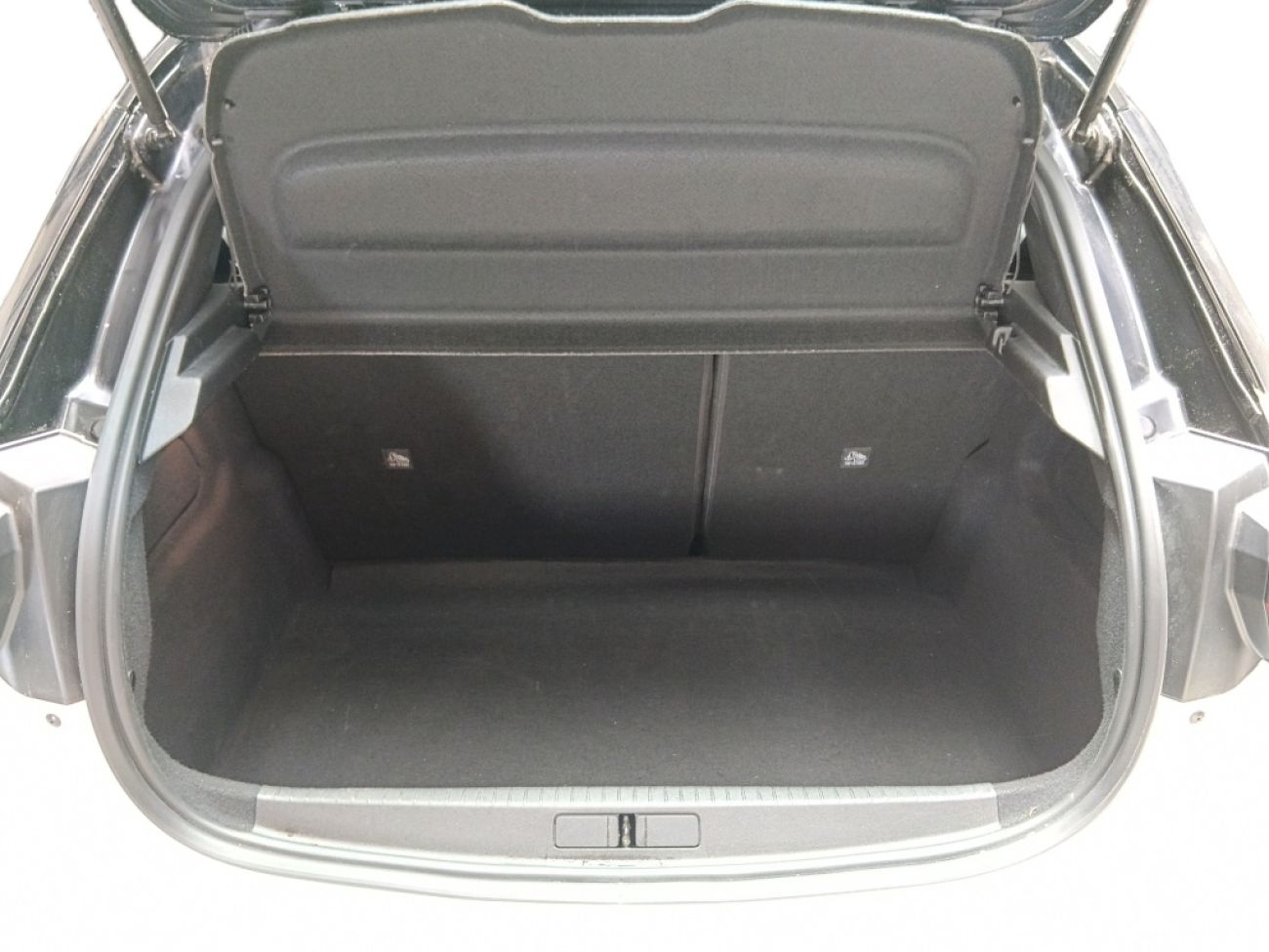 Mandataire Opel Corsa 1.2T 100 ATgs