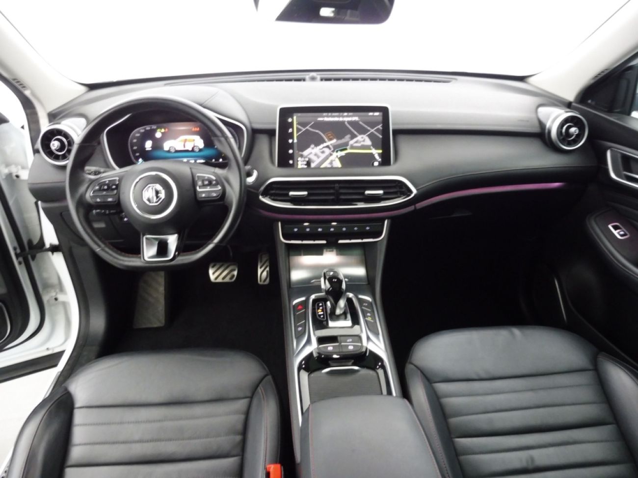 Mandataire MG HS 1.5 T-GDI 162 AT luxury