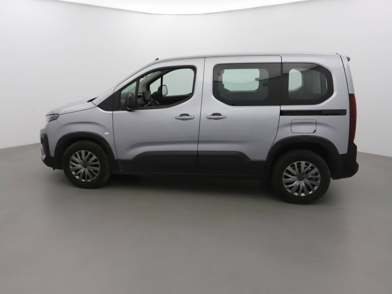 Mandataire PEUGEOT RIFTER TAILLE M - 1.5 BLUEHDI 100CH S&S ALLURE 5 PLACES