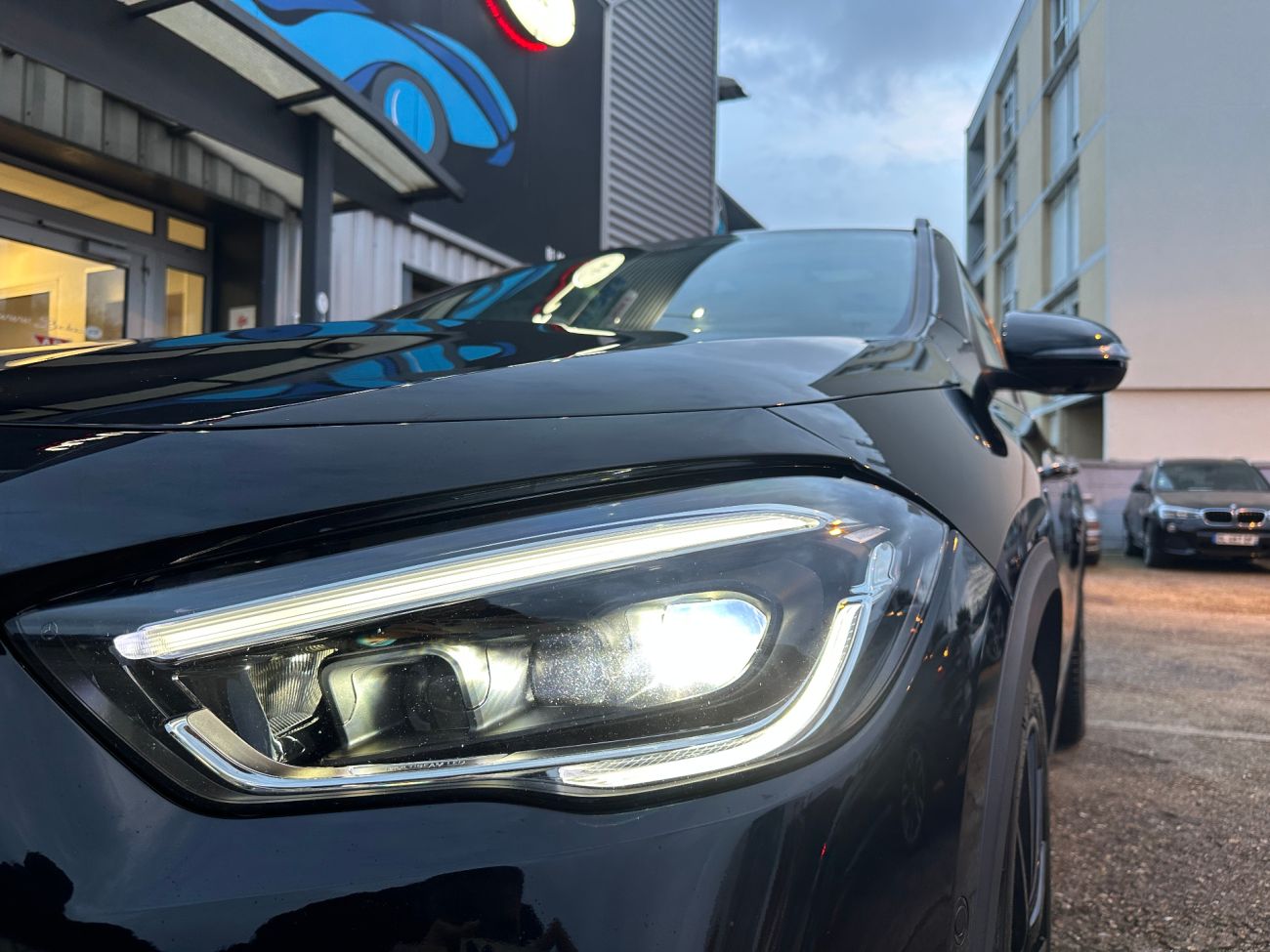 Mandataire MERCEDES GLA 200 d 8G-DCT AMG Line edition 1 toit pano