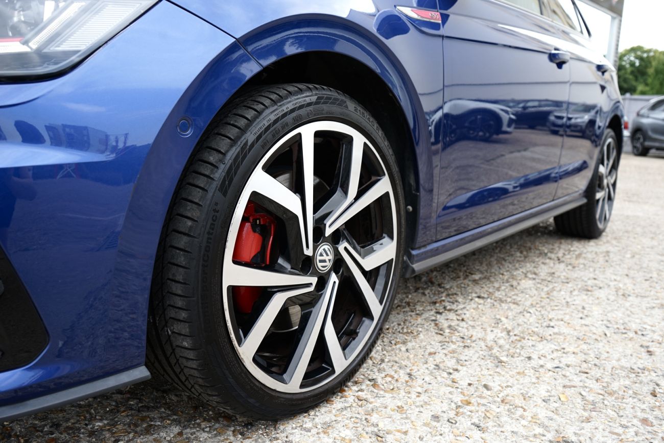 Mandataire VOLKSWAGEN POLO 2.0 TSI 200 S&S DSG6 GTI