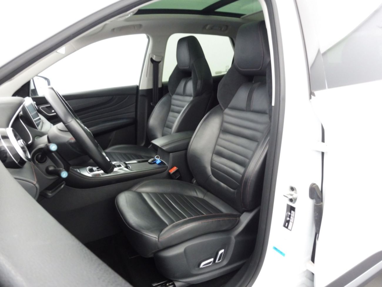 Mandataire MG HS 1.5 T-GDI 162 AT luxury