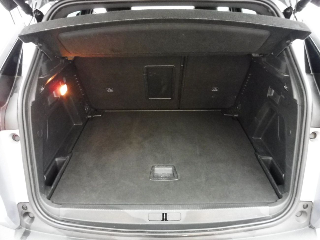 Mandataire PEUGEOT 3008 1.5 BLUEHDI 130CH S&S GT EAT8