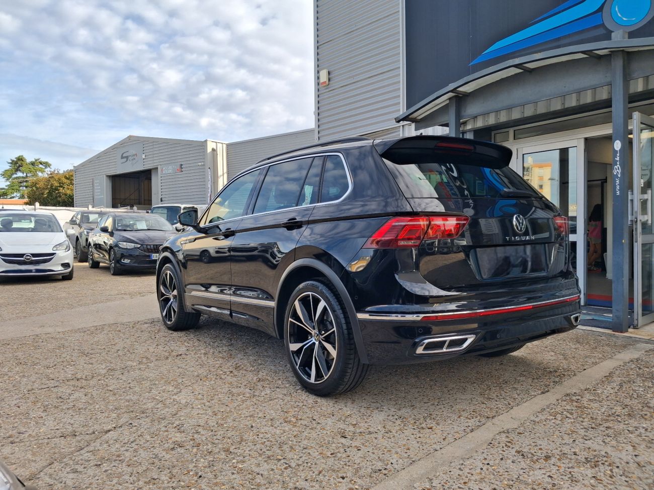 Mandataire VOLKSWAGEN TIGUAN 1.5 TSI 150ch DSG7 R-Line