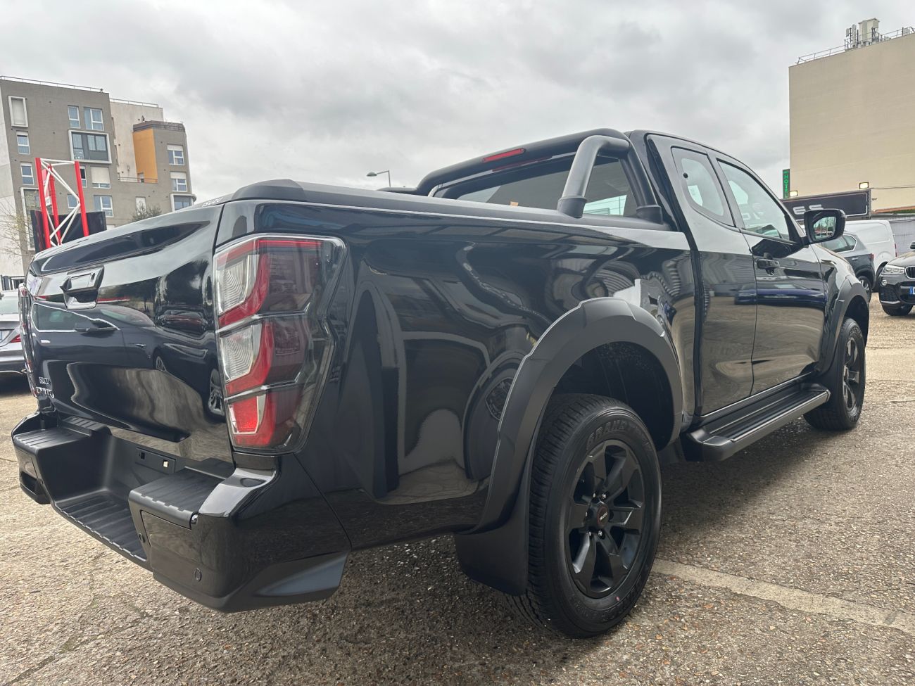 Mandataire ISUZU D-MAX SPACE N60 NITRO SPORT 4X4 AT