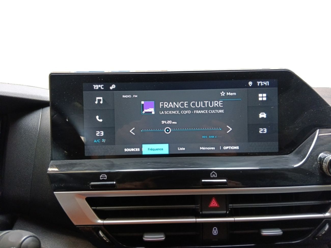 Mandataire Citroën C4 X 1.2 PURETECH 100 FEEL