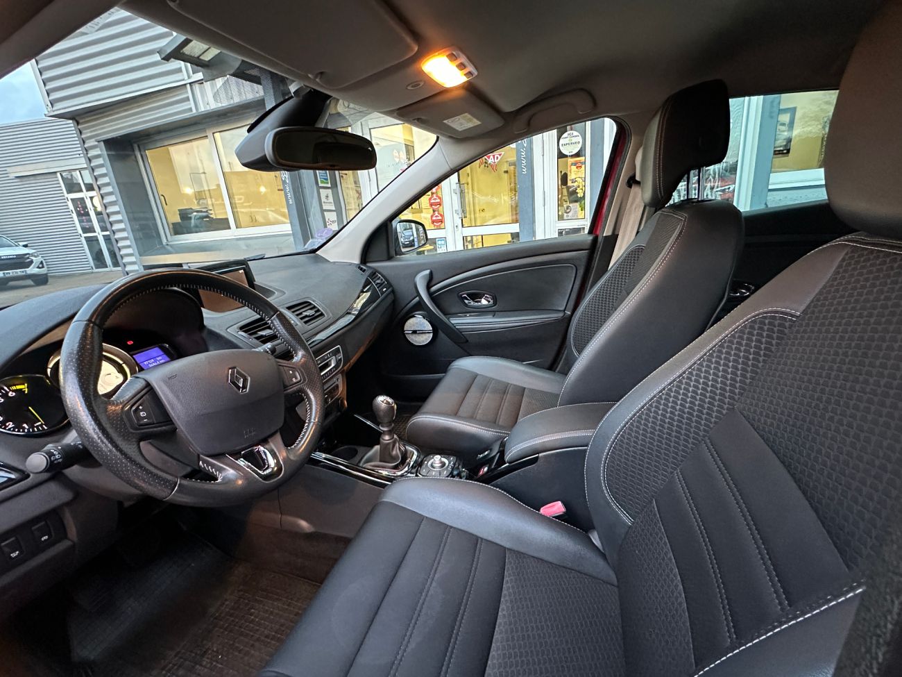 Mandataire RENAULT MEGANE III BERLINE TCE 130 Energy eco2 Bose