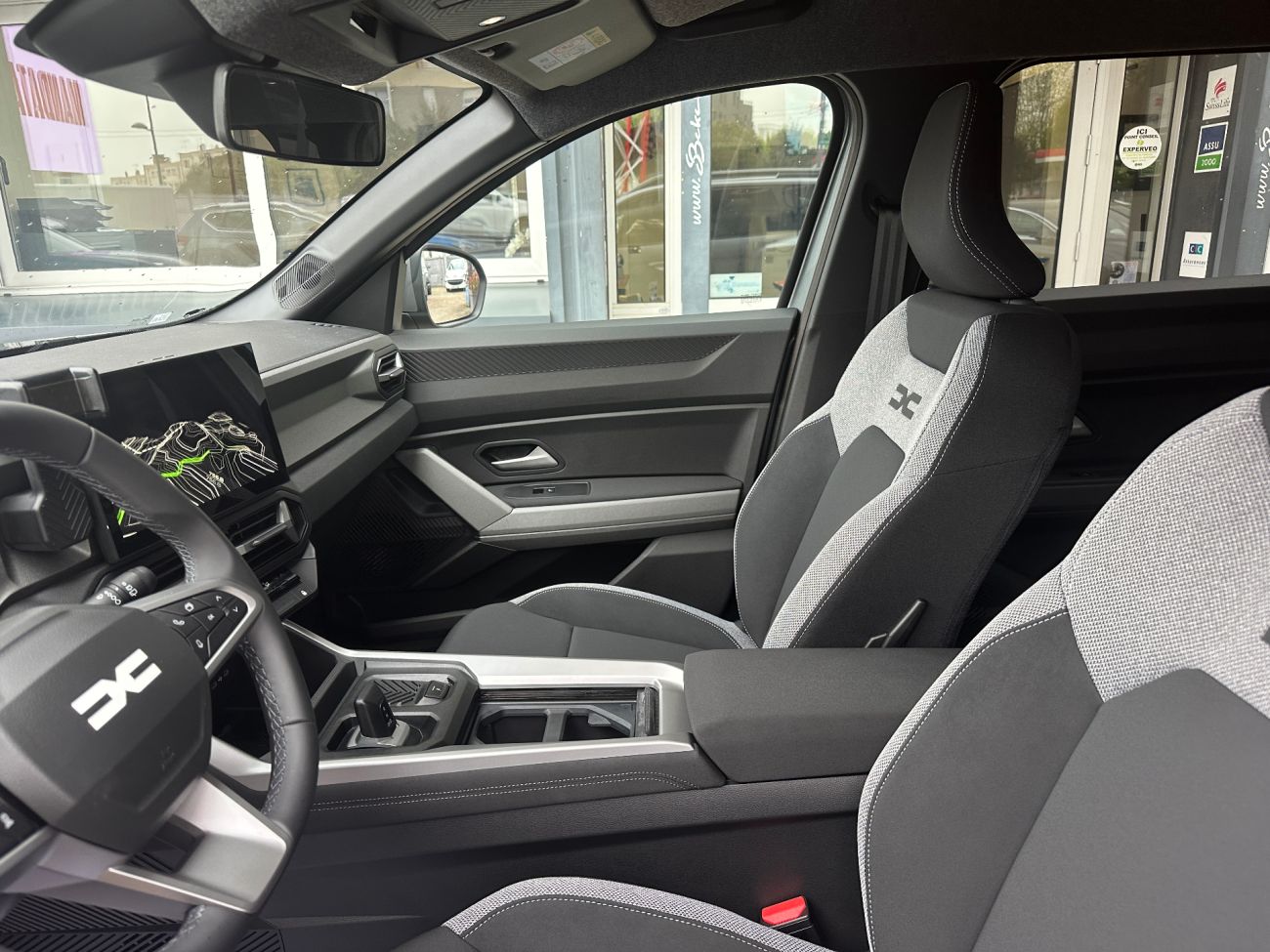 Mandataire Dacia BIGSTER HYBRID 1.8 HYBRID 155CH JOURNEY