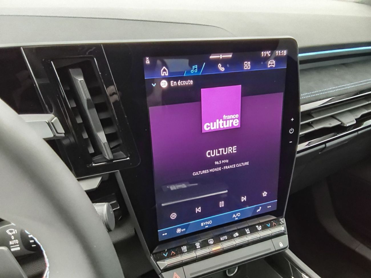 Mandataire RENAULT ESPACE VI 1.2 E-TECH FULL HYBRID 200CH ESPRIT ALPINE 7 PLACES - 24