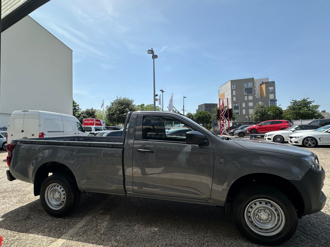 Mandataire ISUZU D-MAX NOUVEAU SINGLE 2.2L B-STRONG