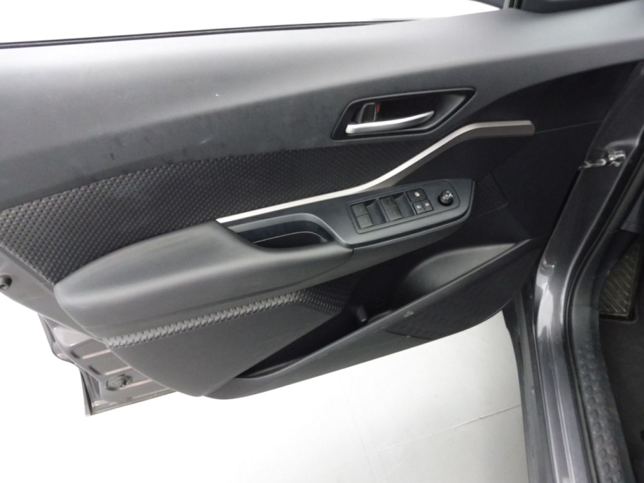 Mandataire TOYOTA C-HR 1.8 E-CVT 125Hcomfort