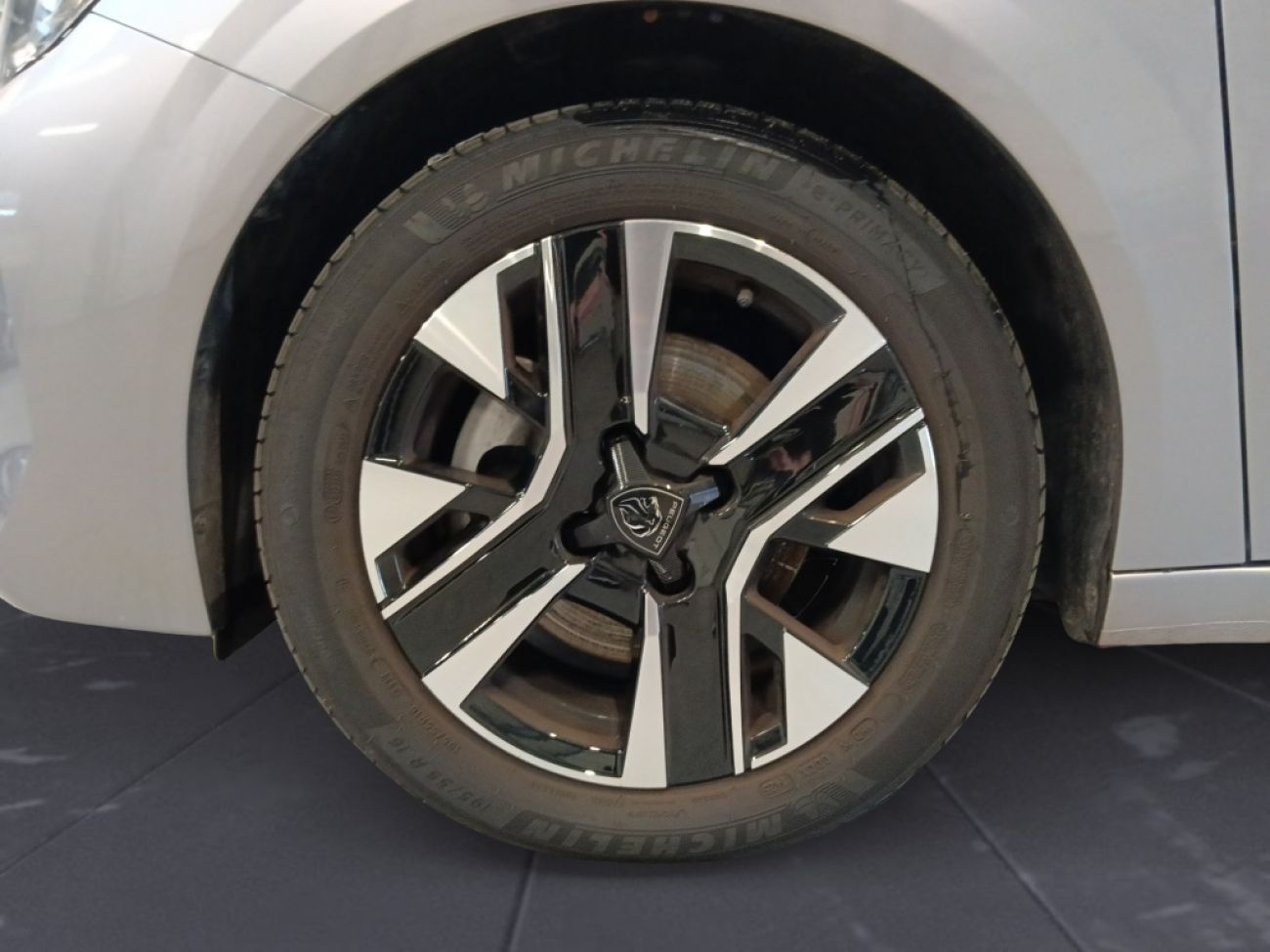 Mandataire PEUGEOT 208 1.2 100CH S&S ALLURE