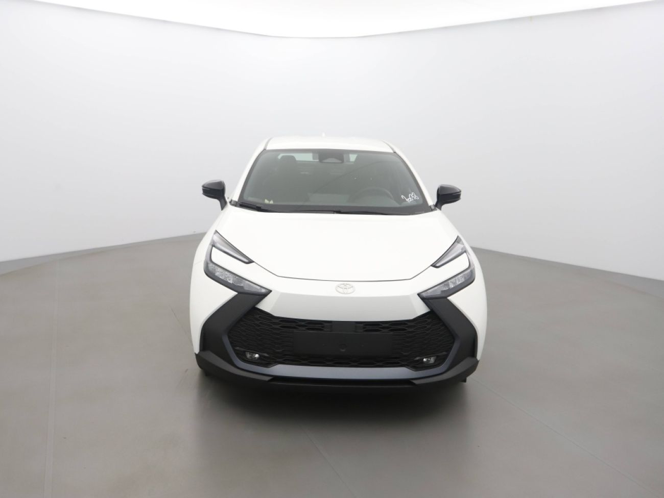 Mandataire TOYOTA C-HR 1.8 140CH DYNAMIC NG23