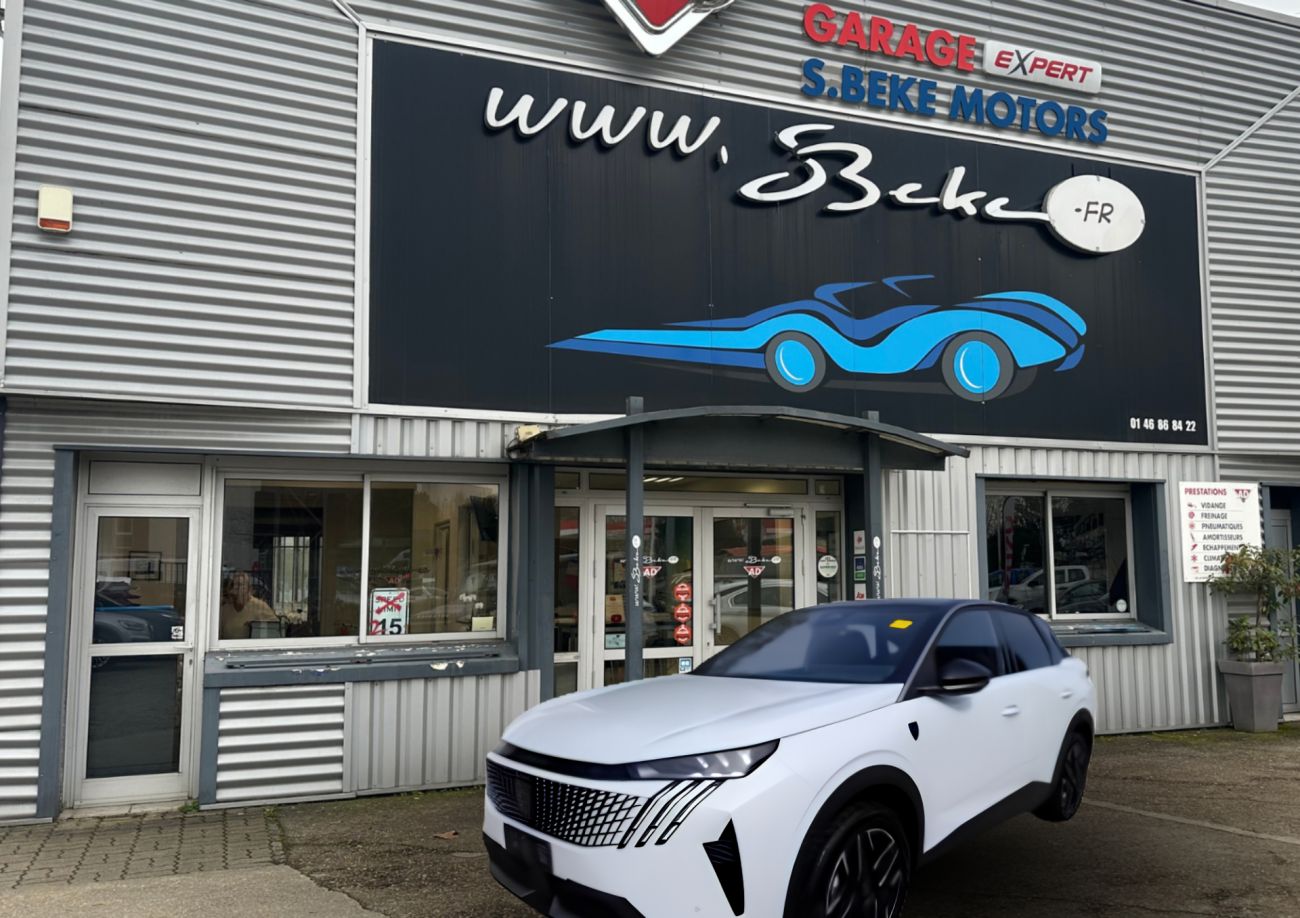 Mandataire PEUGEOT E-3008 NOUVEAU E-3008 ELECTRIQUE 210 EXCLUSIF GT