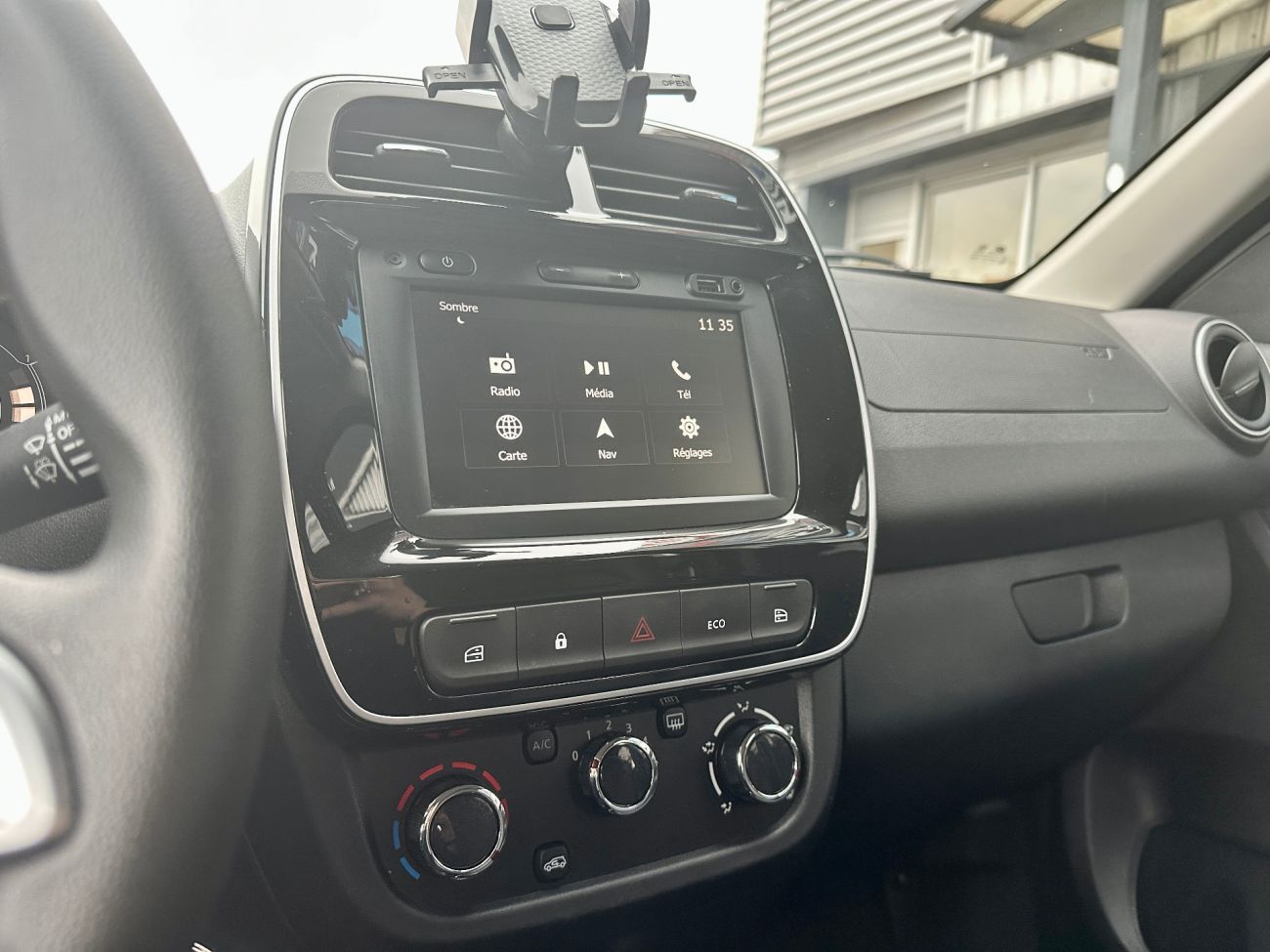 Mandataire Dacia SPRING Expression