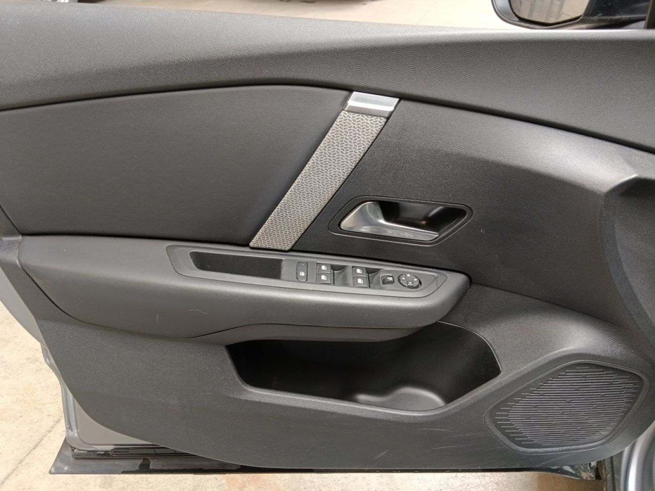 Mandataire Citroën C4 X 1.5 BLUEHDI 130 EAT8 FEEL PACK