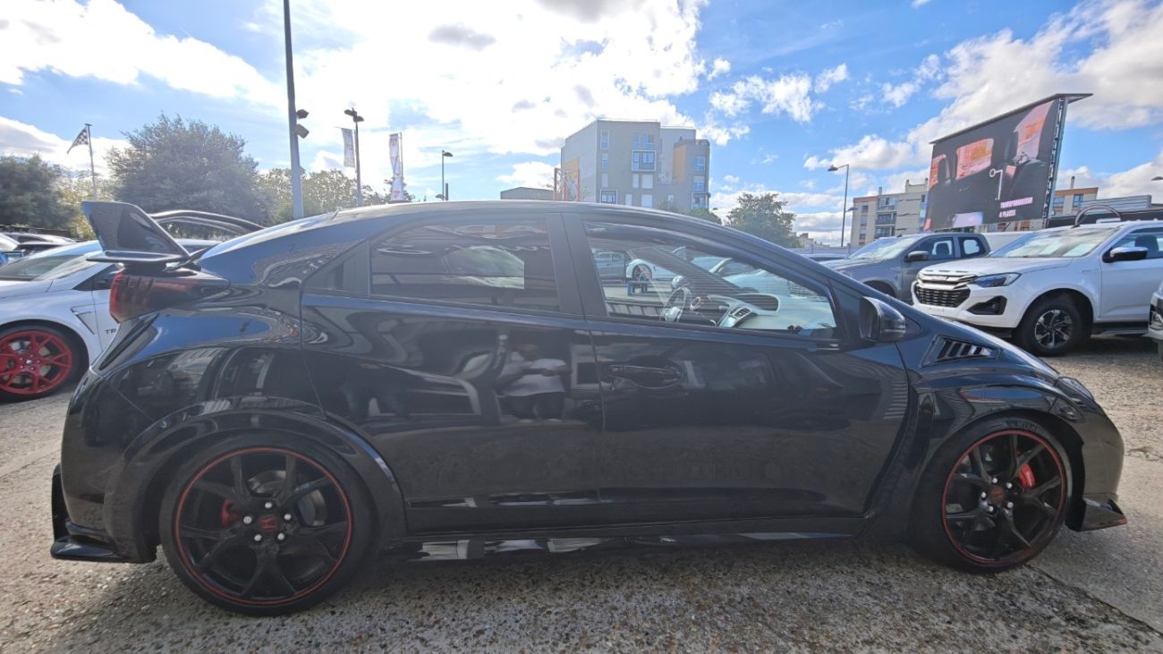 Mandataire HONDA CIVIC TYPE R 2.0 i-VTEC Type R GT FK2#06350