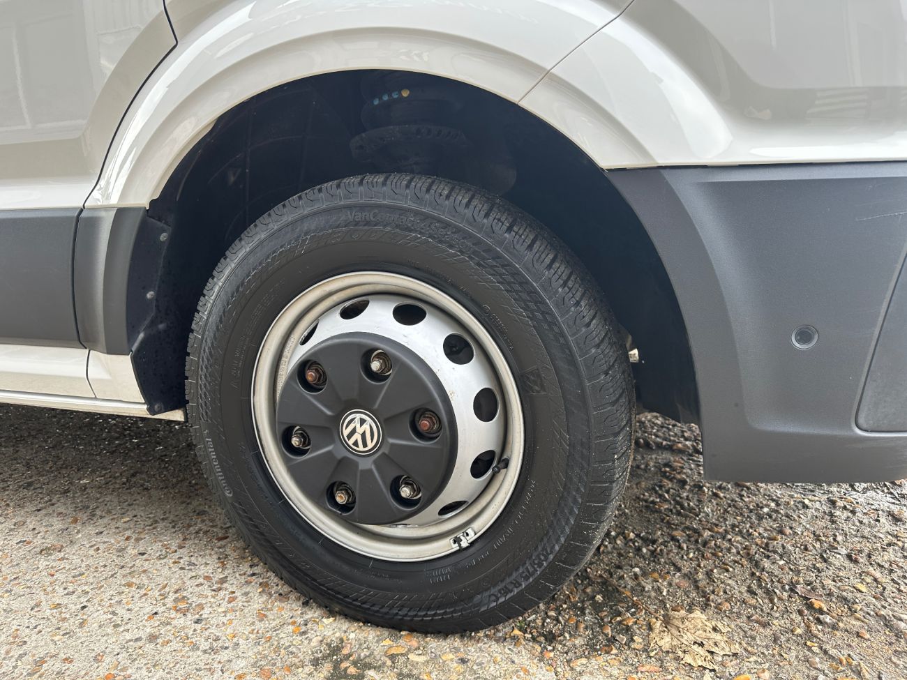 Mandataire VOLKSWAGEN CRAFTER VAN PROPULSION RJ 35 L4H3 2.0 TDI 177 CH BVA BUSINESS LINE ROUES JUMELEES