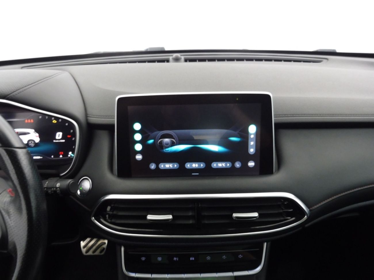 Mandataire MG HS 1.5 T-GDI 162 AT luxury