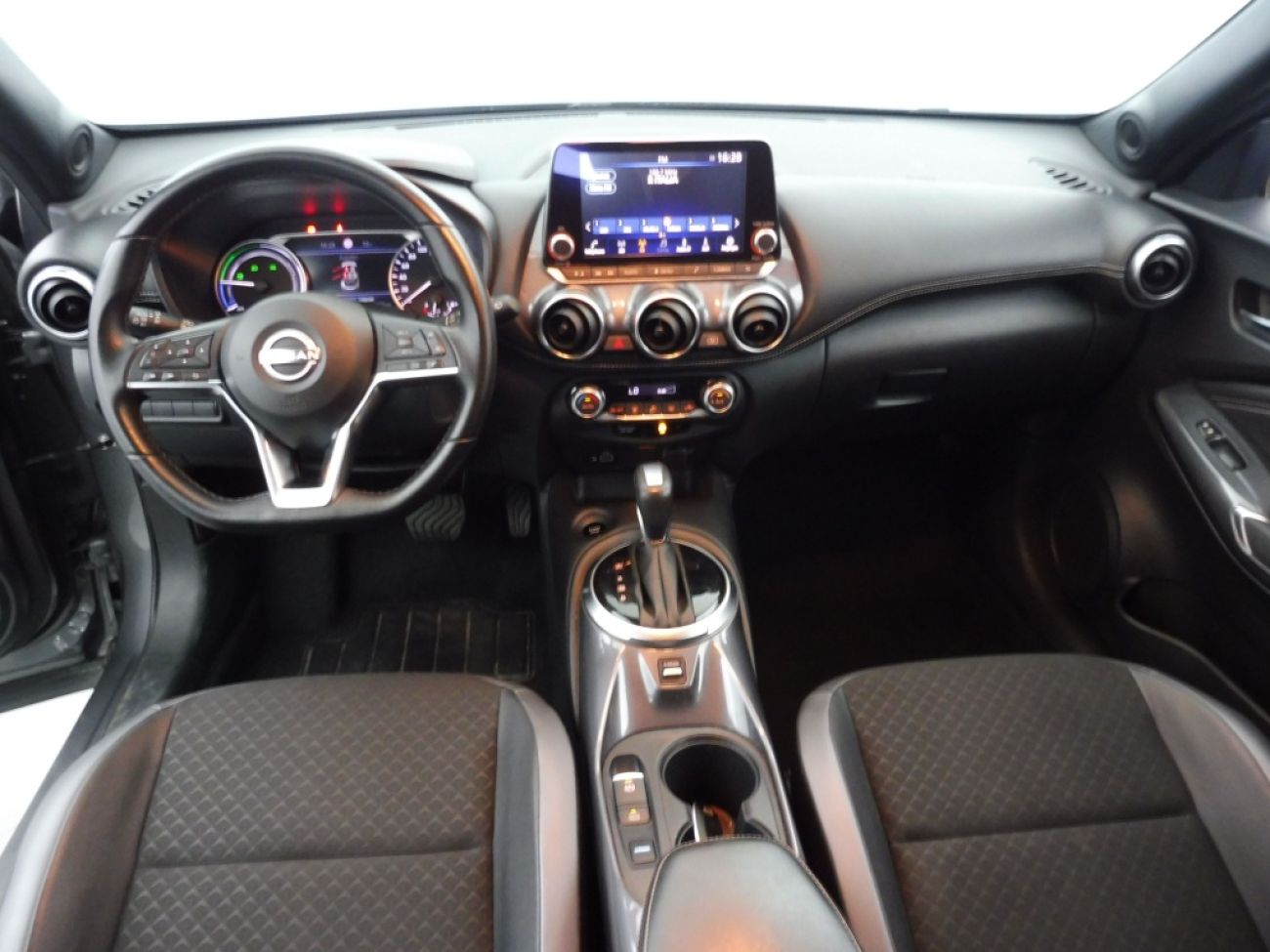Mandataire NISSAN Juke 1.6 HYBRID 143CH N-CONNECTA